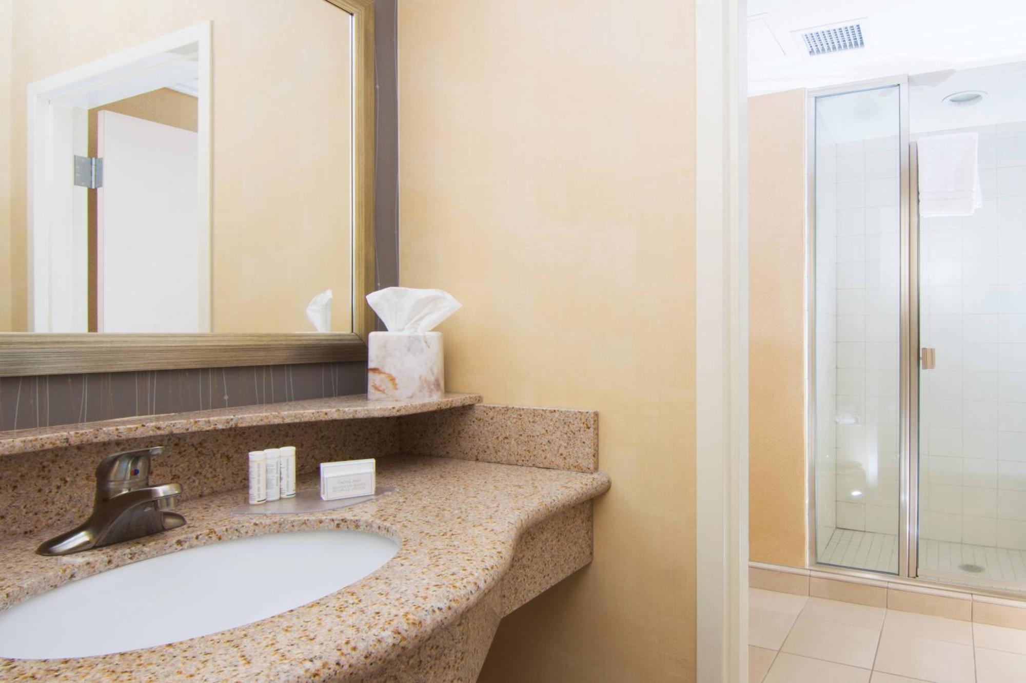 คอร์ทยาร์ด โรเชสเตอร์ เมโย คลินิก แอเรีย/เซนต์ แมรีส์ Hotel ภายนอก รูปภาพ